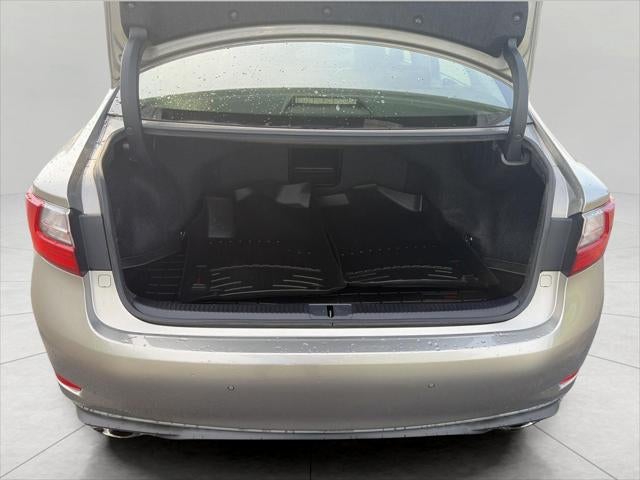 2016 Lexus ES 350 4dr Sdn