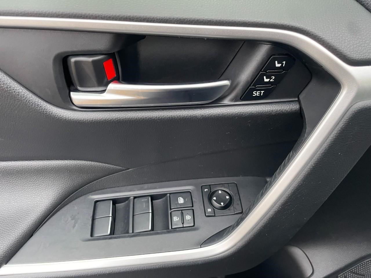 2021 Toyota RAV4 Hybrid XLE Premium AWD