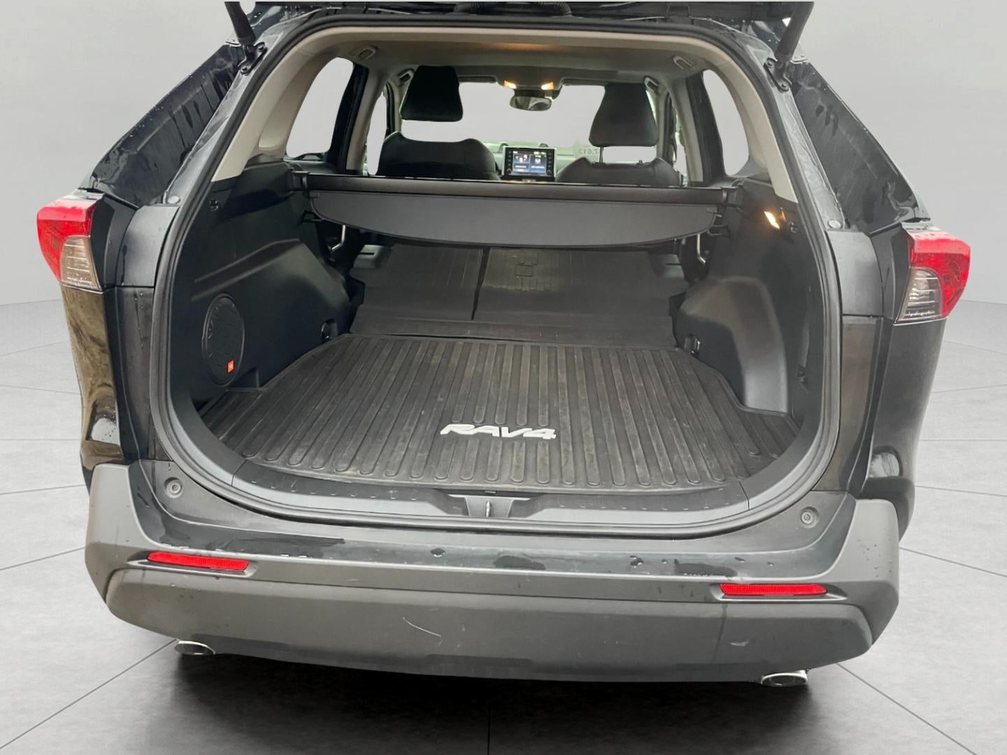 2021 Toyota RAV4 Hybrid XLE Premium AWD