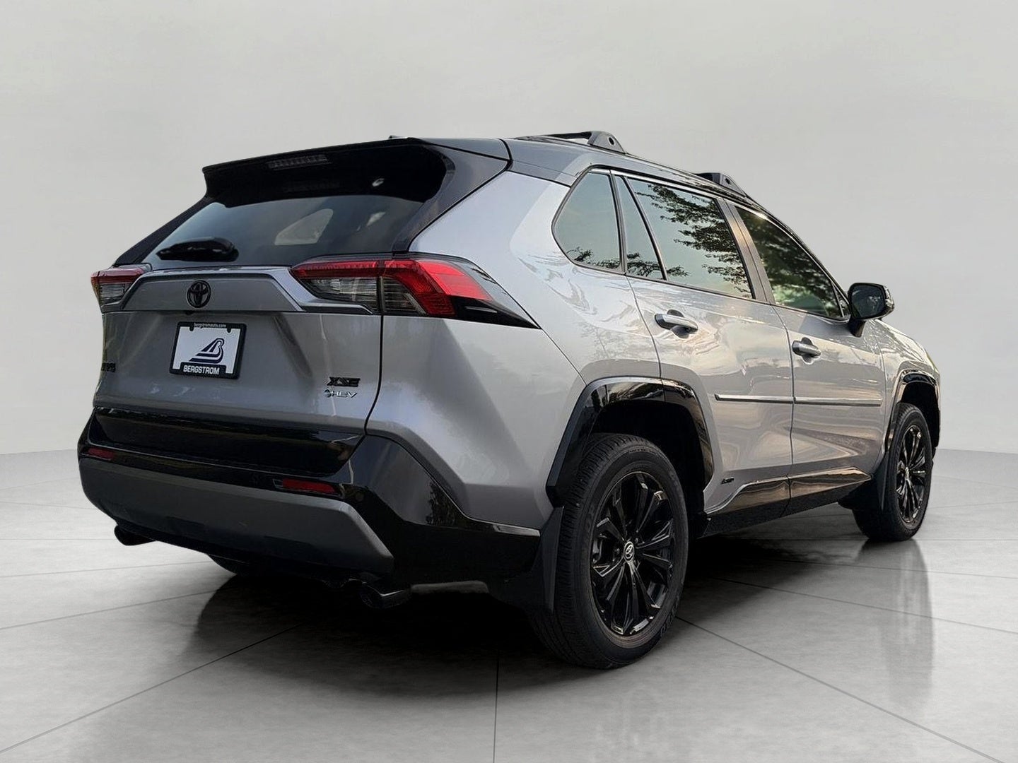 2025 Toyota RAV4 Hybrid XSE AWD