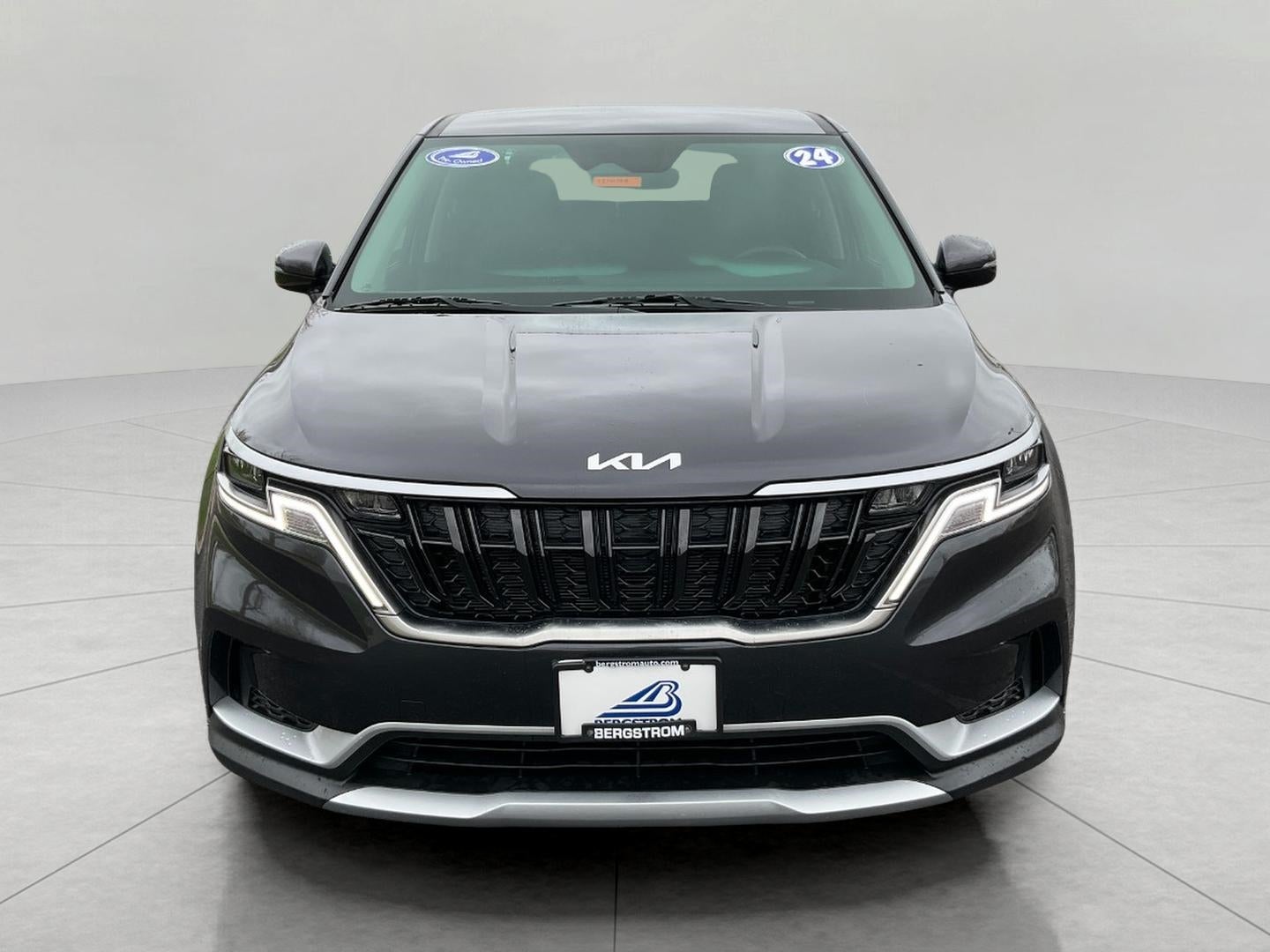 2024 Kia Carnival LX FWD