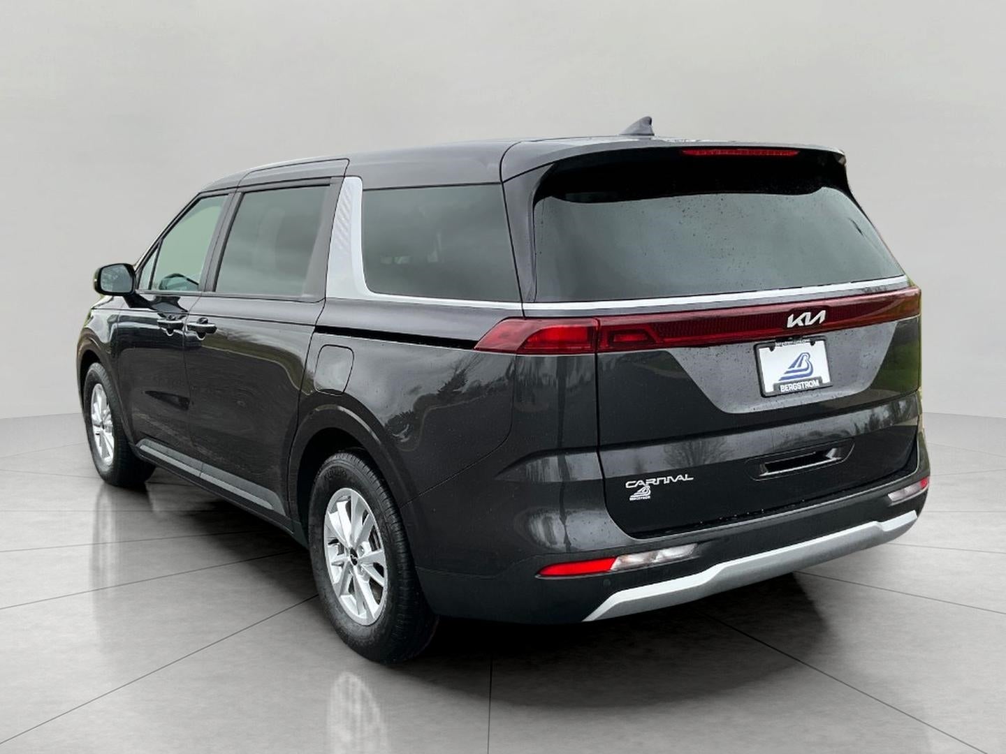 2024 Kia Carnival LX FWD