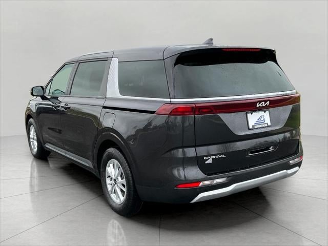 2024 Kia Carnival LX FWD