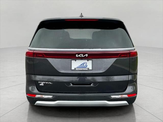 2024 Kia Carnival LX FWD