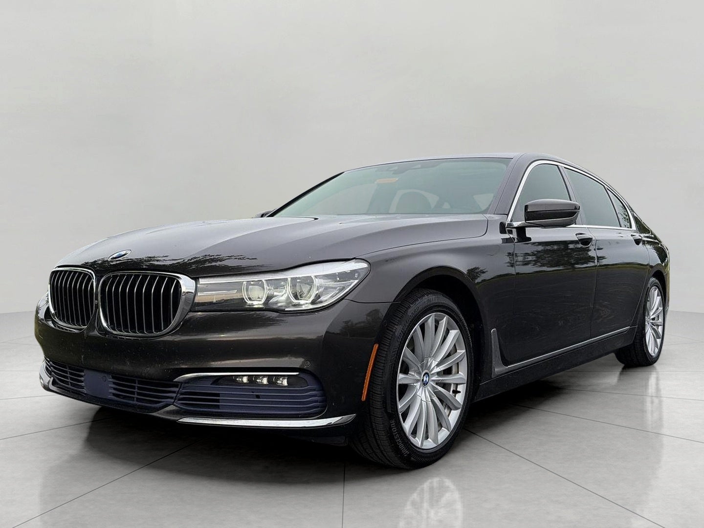 2017 BMW 7 Series 740i xDrive Sedan