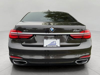 2017 BMW 7 Series 740i xDrive Sedan