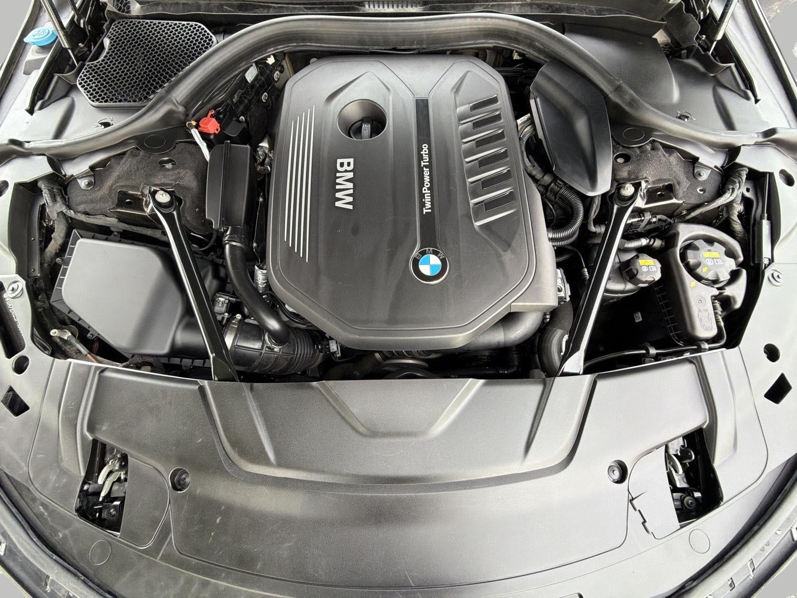 2017 BMW 7 Series 740i xDrive Sedan