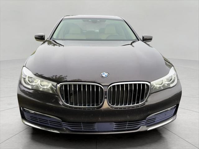 2017 BMW 7 Series 740i xDrive Sedan