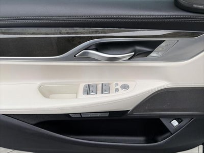 2017 BMW 7 Series 740i xDrive Sedan