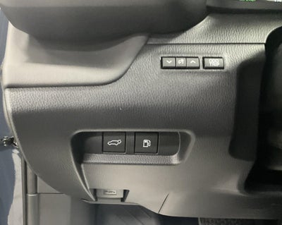 2025 Toyota Toyota Crown Signia Limited