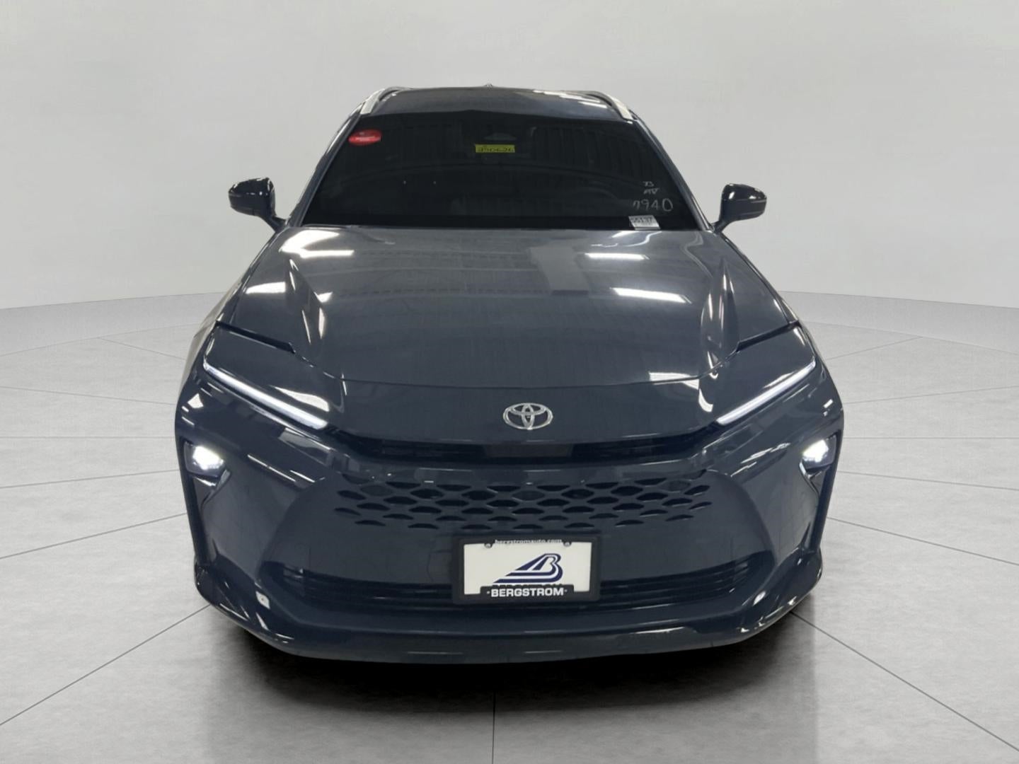 2025 Toyota Toyota Crown Signia Limited