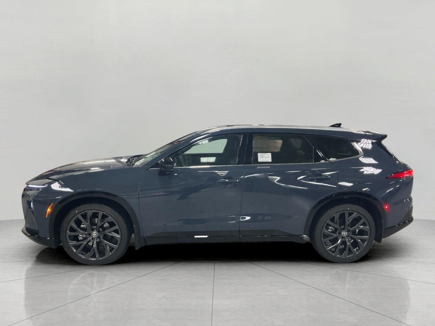 2025 Toyota Toyota Crown Signia Limited