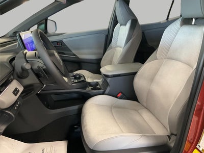 2026 Toyota C-HR XSE